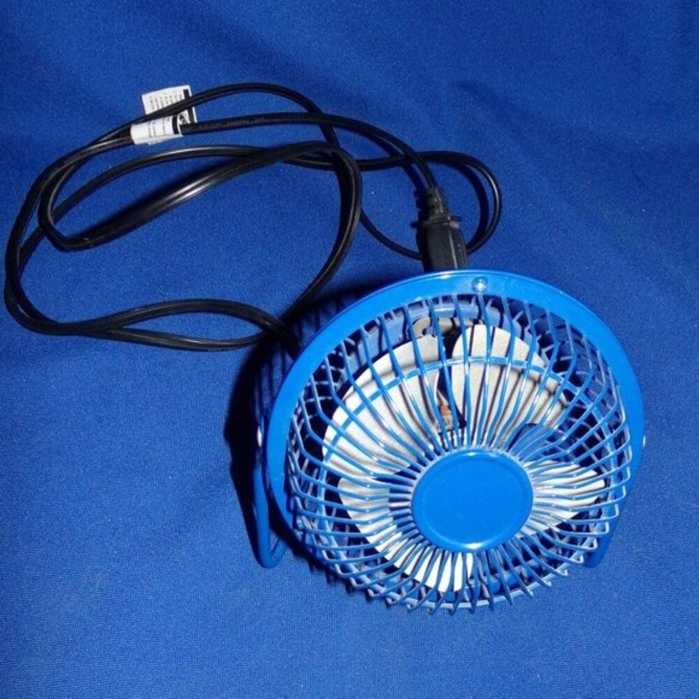 FAN Personal Desk Top Metal Wire Cage Electric Plug-In Adjustable Fan - Powerful